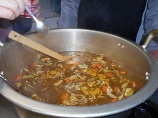 カレー粉入れる.JPG