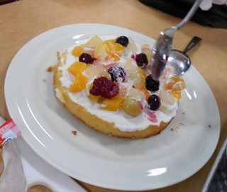 スポンジ・フルーツ・はさむ.JPG