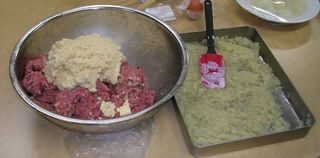 ハンバーグ・繋ぎ混ぜる.JPG