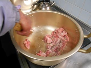 肉炒める.JPG