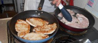 肉焼く1.jpg